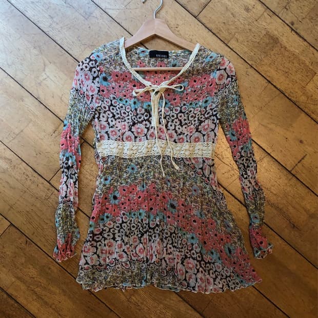 floral see-through sleeve