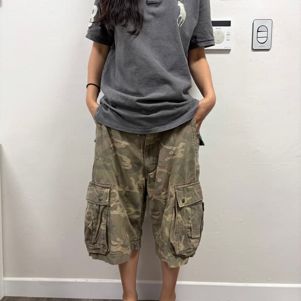 34) 리바이스 카모 바지