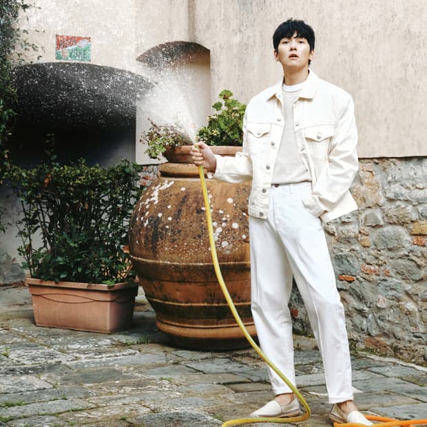 브루넬로 쿠치넬리 데님 트러커 자켓 판매 합니다.