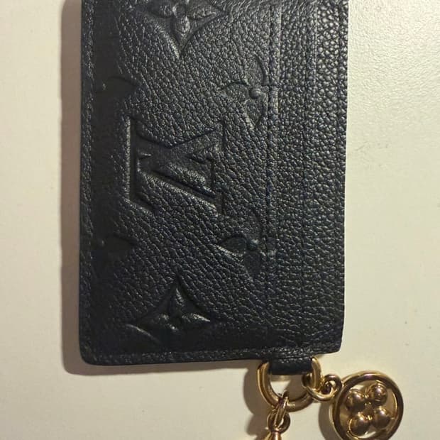 루이비통 참 카드홀더