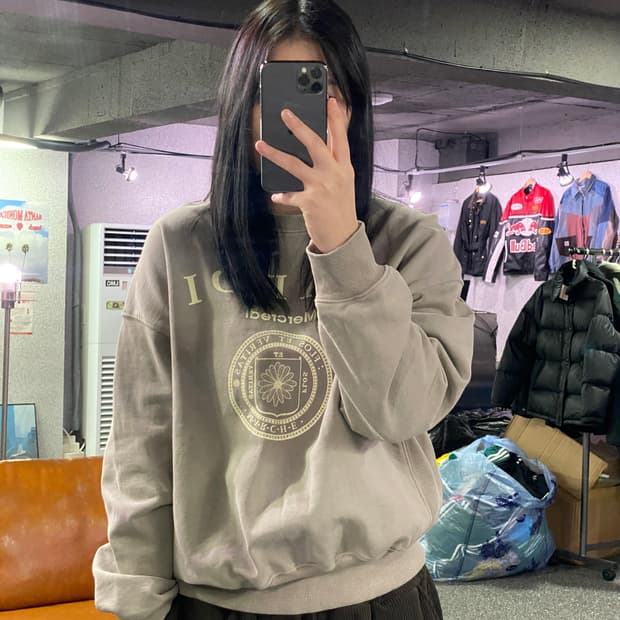 마르디 빅로고 차콜 맨투맨 B3485