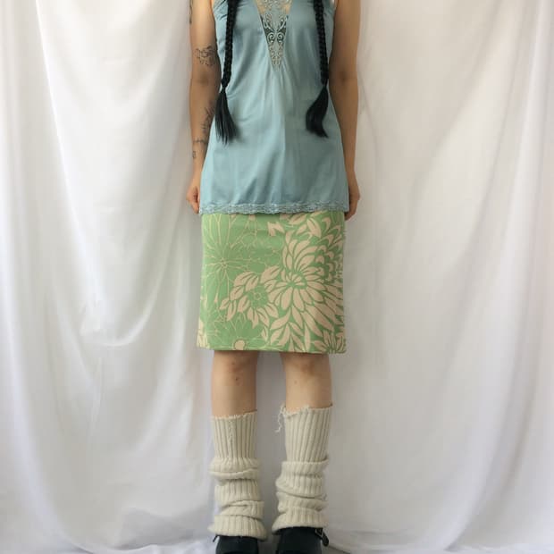 Ornament point sleeveless