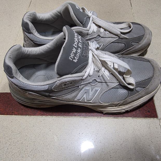 뉴발란스 993 