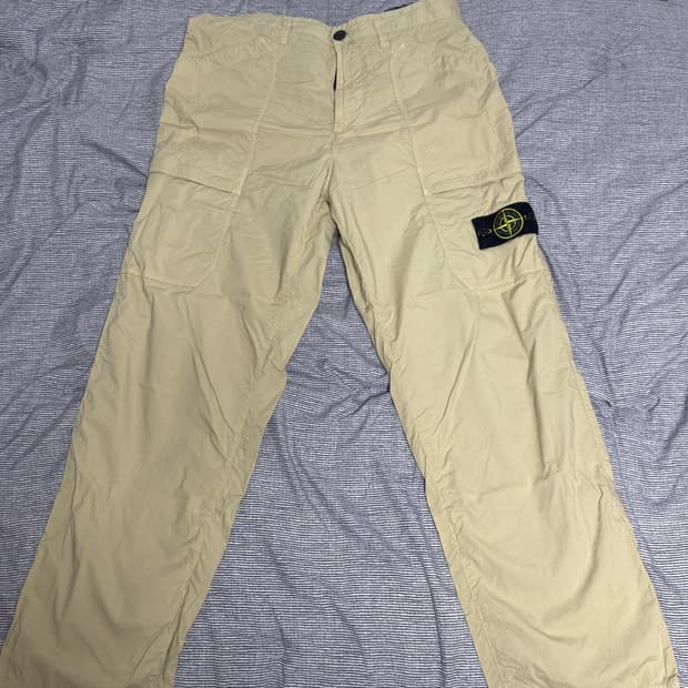 스톤아일랜드 31603 텔라 파라슈트 카고 팬츠 베이지