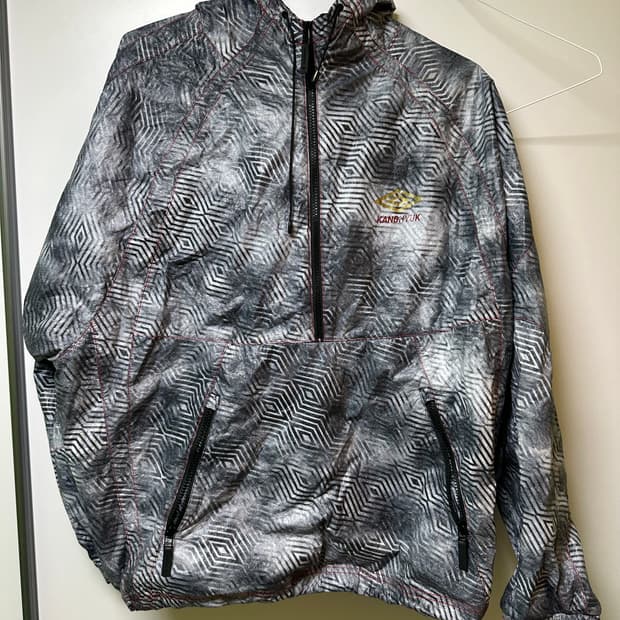 급처 원가 26만원 엄브로 강혁 콜라보 바람막이 XL