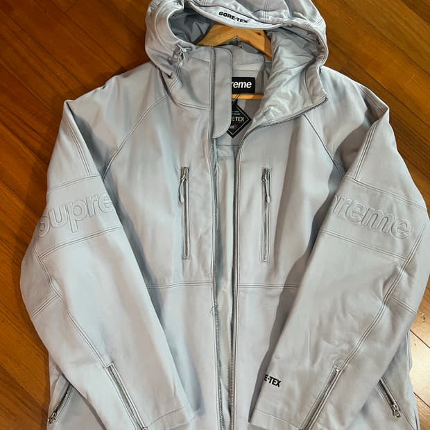 22ss 슈프림 양가죽 고어텍스 자켓