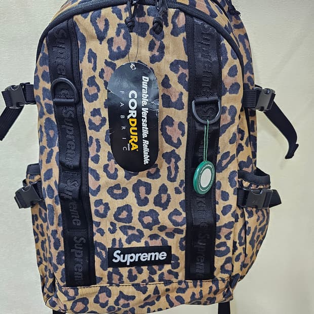  슈프림 20FW 레오파드 백팩
