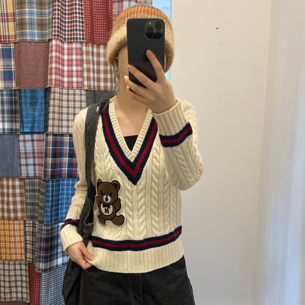 히스테릭 글래머 퍽베어 꽈배기 니트