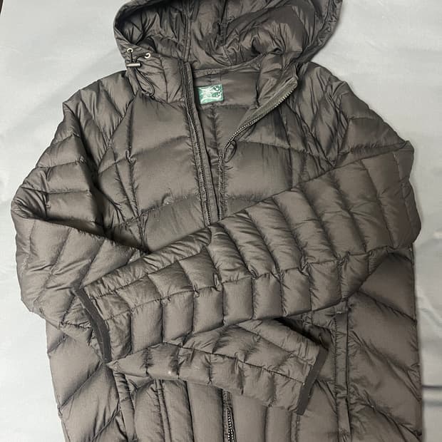 더콜디스트모먼트 경량패딩