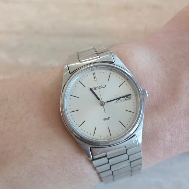 90s 빈티지 세이코 스피릿 데이데이트
