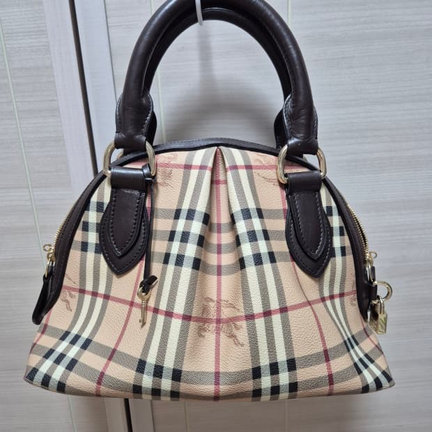 (정품) Burberry 버버리 노바체크 쏜리 토트백 핸드백