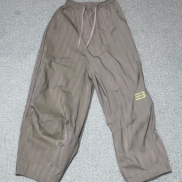 네임세이크 Lamar carrot pants L