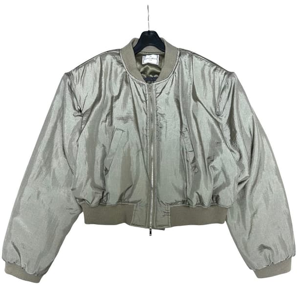 랑거 오버숄더 크롭 봄버