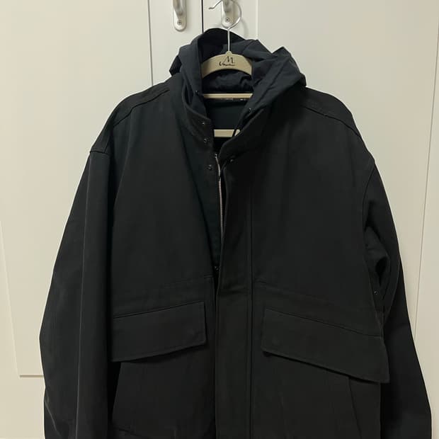 lady white co x phigvel 콜라보 자켓 팔아요!