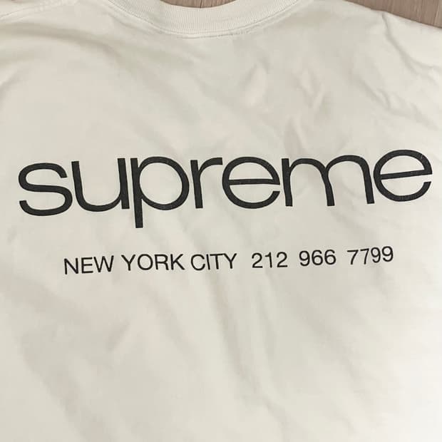 슈프림 NYC 티셔츠 화이트 23FW