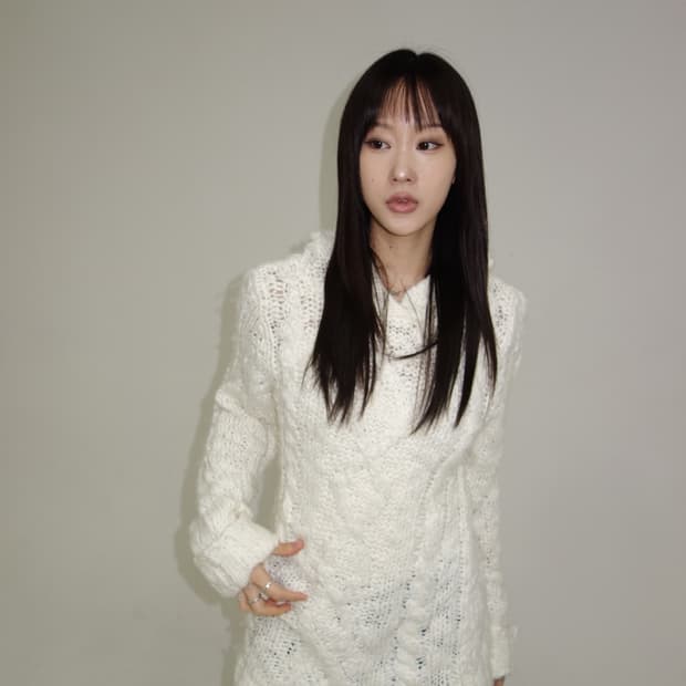 아이보리 후드 니트