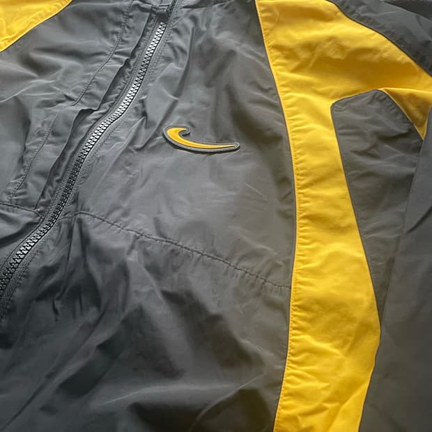 나이키 X 녹타 바람막이