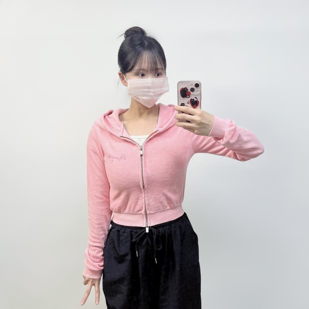 잇자바이브 테리 크롭 후드집업 핑크