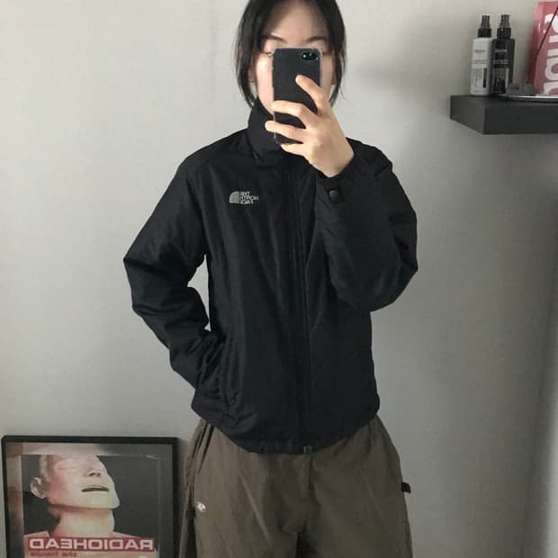 노스페이스 로고 윈드 경량 패딩