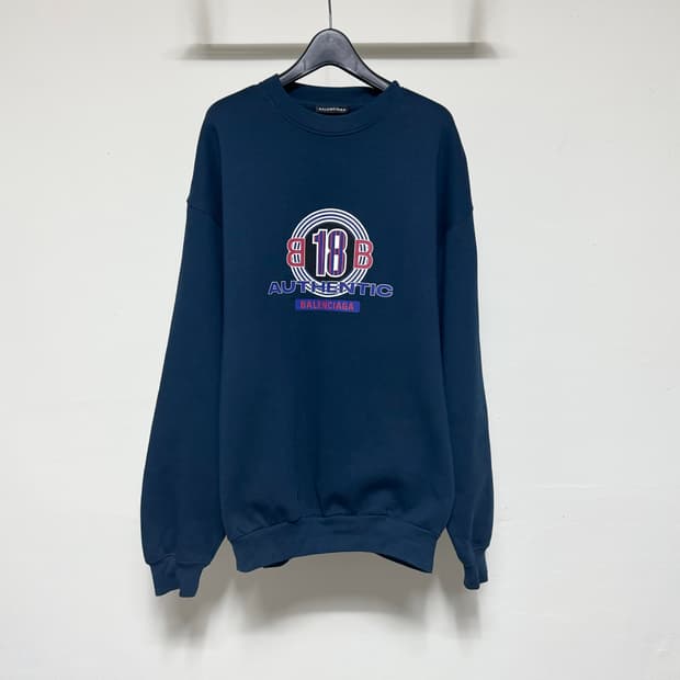 발렌시아가 어센틱 맨투맨 xs