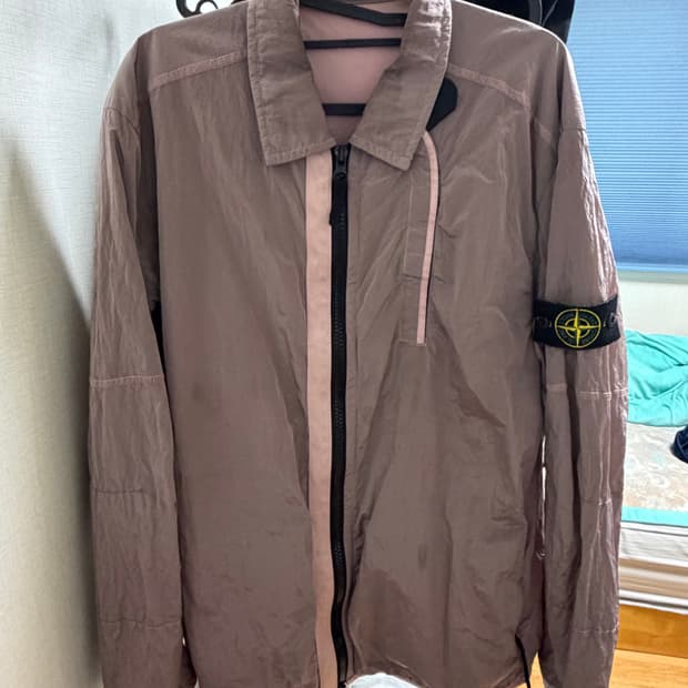 스톤아일랜드 18fw 나일론메탈 셔츠 로즈쿼츠 