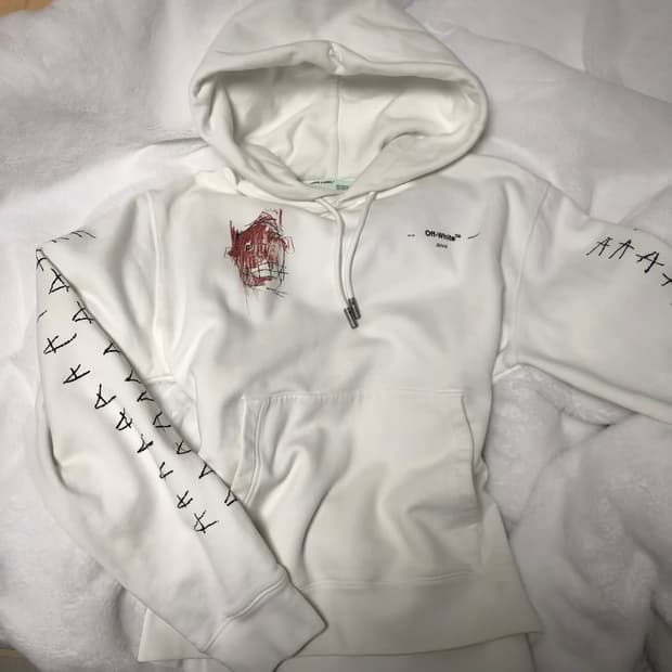 오프화이트 콜라보 한정판 후드티