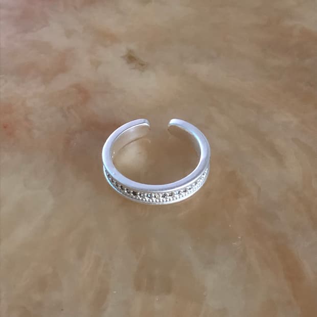     slim pave ring