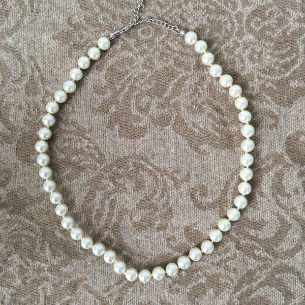 pearl necklace