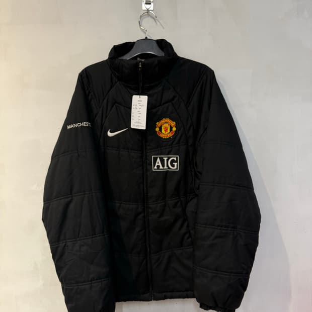 나이키 맨유 블랙 패딩