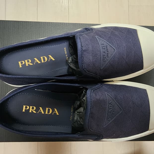 프라다 슬립온(6.5)