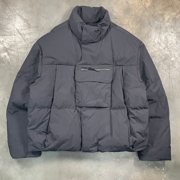 커스텀 멜로우 테크 숏 다운 패딩