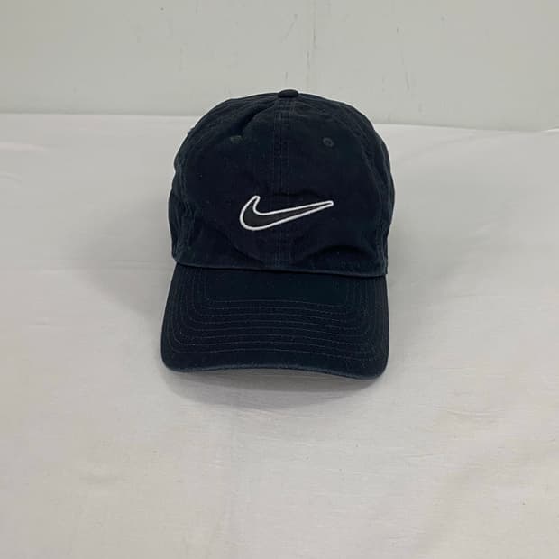 나이키 헤리티지86 블랙 스우시 볼캡