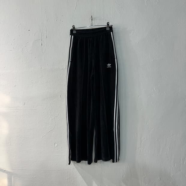 아디다스 벨벳 트레이닝바지 여성XS