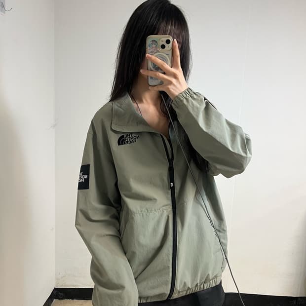 The North Face Olema Windbreaker
