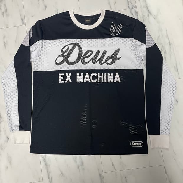 데우스 엑스 마키나 모터져지 L