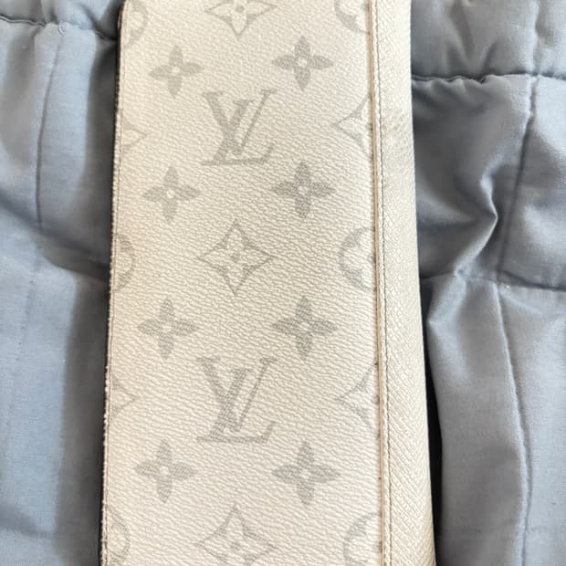 루이비통 브라짜 월렛 옵틱 화이트 장지갑 