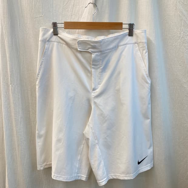 NIKE 화이트 밴딩숏츠(MEN L)