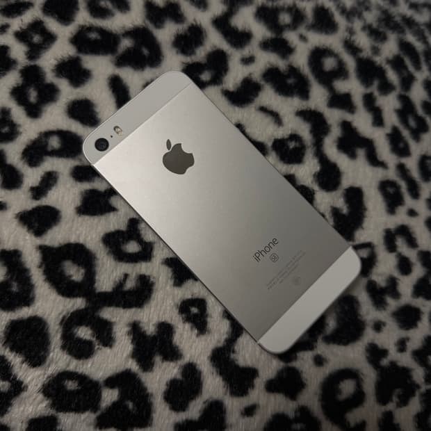 아이폰 SE [성능 100%]