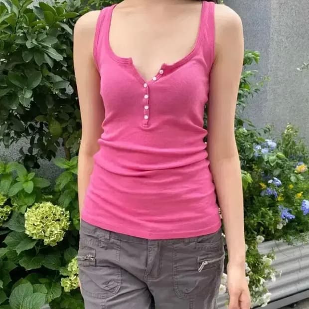 브랜디멜빌 핫핑크 헨리넥 나시 탑