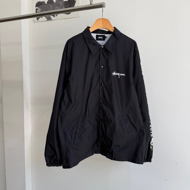 STUSSY X DMC 코치 자켓 