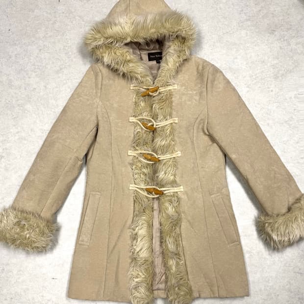 갸루 퍼 떡볶이 코트