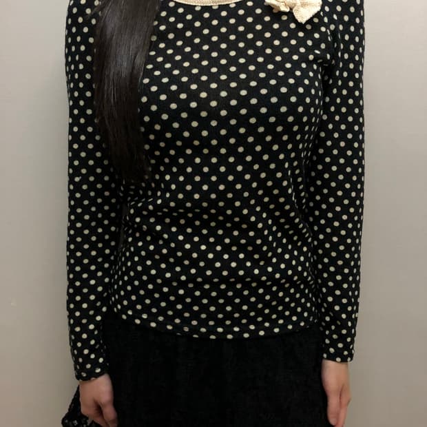 빈티지 블랙 도트 리본 탑