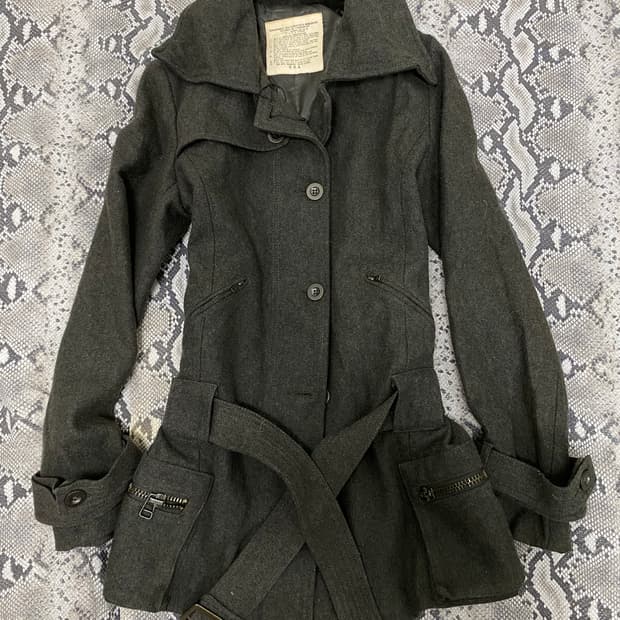 고아 딥 그린 플레어 코트