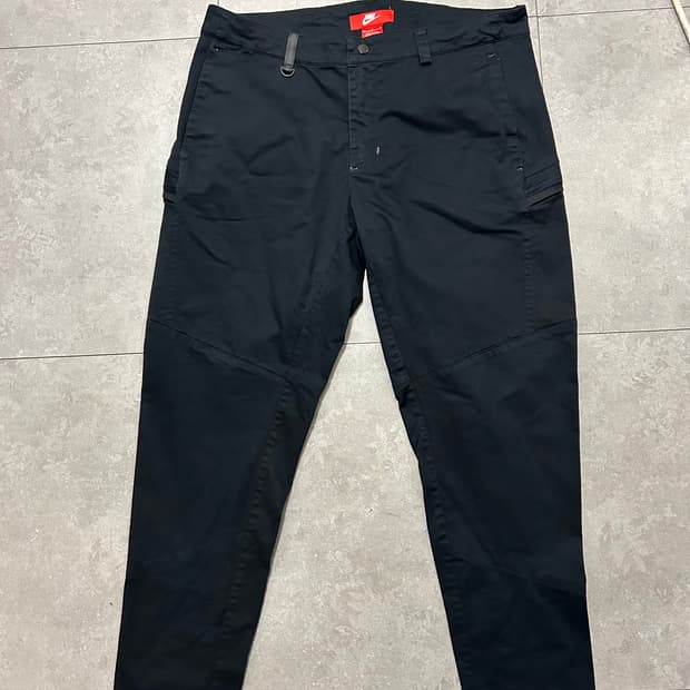 나이키 테크팩 우븐  블랙컬러  카고   빈티지 유틸팬