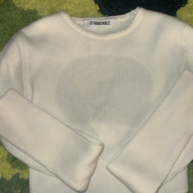 스튜디오테이블 백리스니트