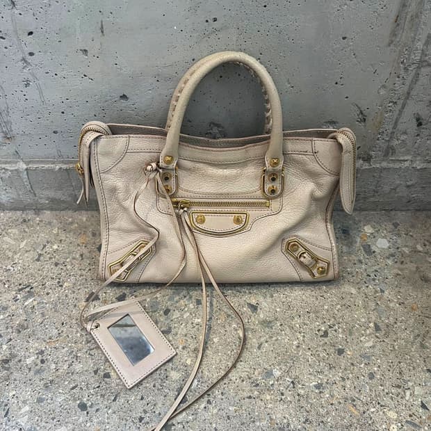 발렌시아가 클래식 시티백 스몰 베이지