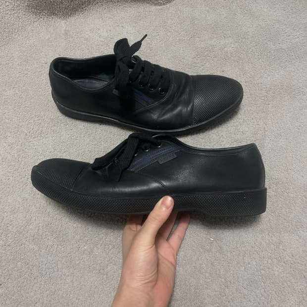 290) 프라다 스포츠 캡 토 레더 스니커즈 신발