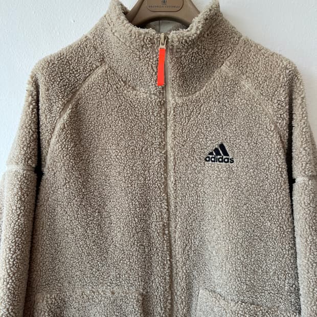 아디다스 남성 베이지 후리스집업점퍼 간절기점퍼