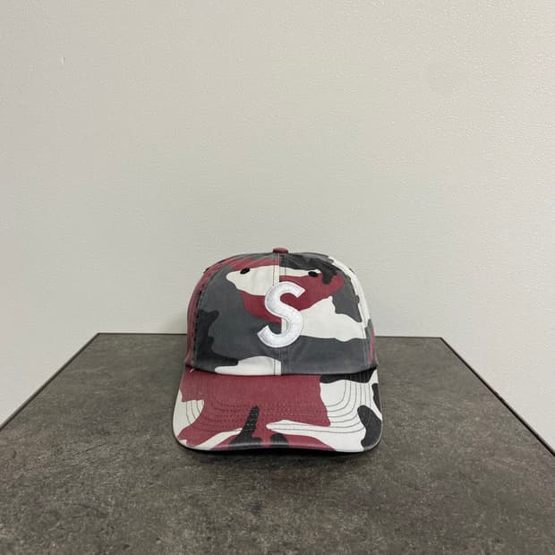 슈프림 피그먼트 워시드 카모 레드 에스로고 S로고 볼캡 모자