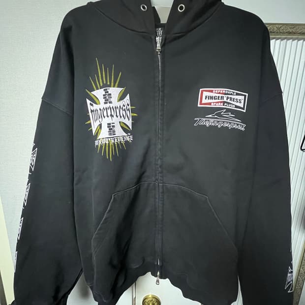 핑거프레스 스파크플러그 후드집업 블랙 2